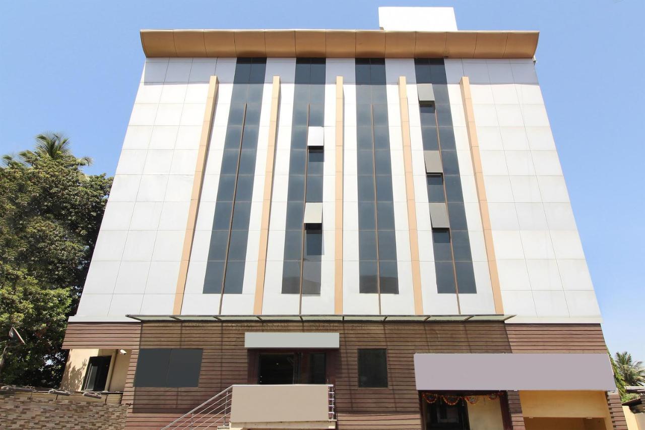 Oyo 30537 Hotel Megharaj Bijapur  Bagian luar foto